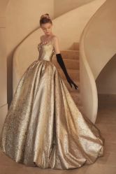 -纯色时光婚纱艺术馆WHITE