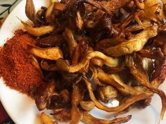 炸菌子-勺子米线·云南传统小吃市集(四方街店)