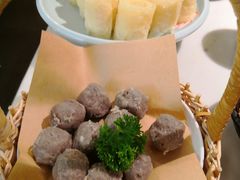 -左庭右院鲜牛肉火锅(浦江欢乐颂店)