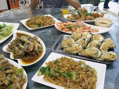 -覃记海鲜美食餐厅