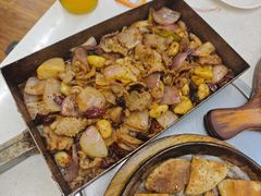 -老东镇啤酒屋海鲜加工·蒸汽海鲜·海鲜烧烤(台东店)