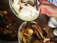-杨记山珍鸡煲菌汤锅