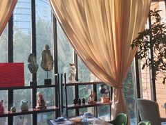 靠窗位-樾餐厅泰式海鲜火锅(民歌湖店)