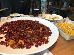 -临界音乐酒馆·小龙虾·江湖菜(华熙LIVE·鱼洞店)