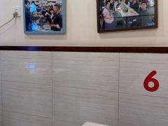 -沈姐万州烤鱼(沙坪坝七中店)