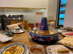 -毛辣果·贵州红酸汤牛肉火锅(西单店)