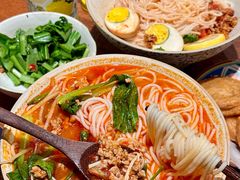 -粉八·云南米线·建水烧烤(常熟路店)