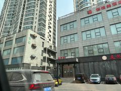 -八府香鸭·啫啫煲(华山路店)