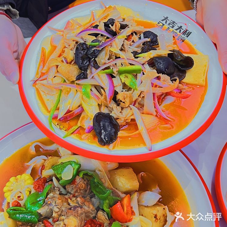 人均20吃撑新疆美食 | 成都银泰城这家新疆菜👇