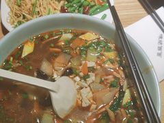-味绝西面