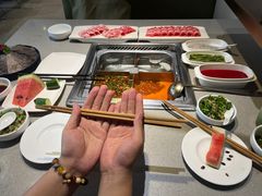 -海底捞火锅(新松江路店)