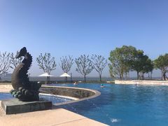 -上海滴水湖皇冠假日酒店