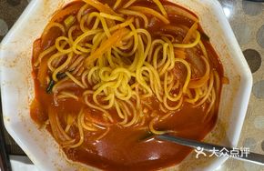 Three Delicacies Fried Noodles