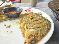 -肥肥虾庄·金牌油焖大虾(东湖欢乐谷店)