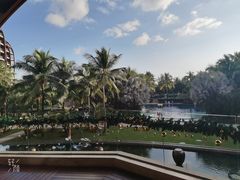 -三亚湾海居铂尔曼度假酒店