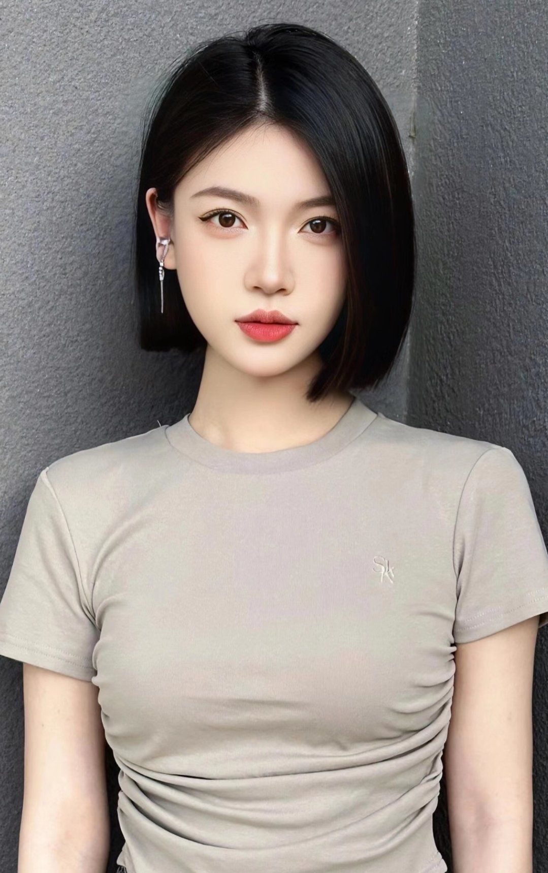 不对称式"一刀切"
"初恋感"短发的正确打开方式!