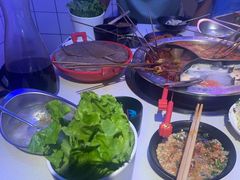 -钢管厂五区小郡肝串串香火锅(人民广场店)