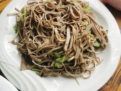 -溢心园香河肉饼总店