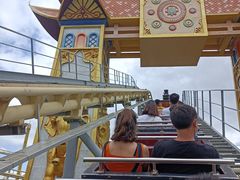 -七彩云南欢乐世界