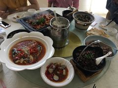 -沅江水·湖南家宴(南村万博长隆商圈店)