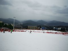 -鳌山滑雪度假区