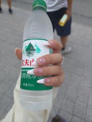 -妤见·化妆造型·美甲美睫