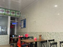 大堂-继红顺河抄手名小吃
