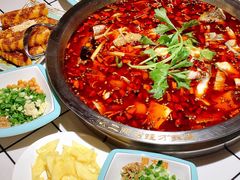 -蛙一刀·麻椒鱼火锅(金仙桥店)