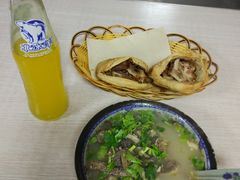 -老北京烧饼夹肉(北洼路店)