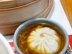 -馋三尺蟹粉小笼(人民广场店)