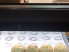 红豆Q果-鲍师傅糕点(江苏路店)