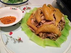 慢焗丝脆土鸡-老湘亲·品鉴湘菜(湖里店)