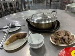 -阿婆东山羊肉店(鸿港海鲜批发市场店)