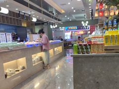 -锤头鲨毛肚海鲜烤肉自助餐厅(国购广场店)