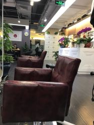 -发朵Hair 烫染沙龙