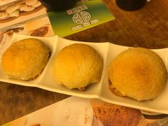 酥皮焗叉烧包-添好运点心专门店(深水埗店)