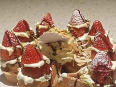 草莓忌廉华夫饼-BE BRIGHT KITCHEN(正佳广场店)