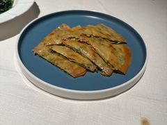 笋麸菜鲜肉麦饼-三利音·玖弄小鲜(浦东嘉里城店)