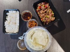 -饭饱香土碗菜(新科店)