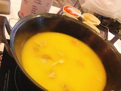 -鲜入围煮花胶鸡海鲜火锅