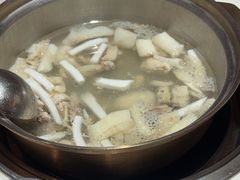 -喃喃椰·糟粕醋·椰子鸡火锅(七堡花园店)