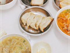 -黄阿姨锅贴大王(万航渡路店)