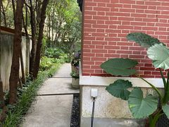 -胶囊画廊
