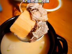 -莲餐厅·湖北菜·潜江小龙虾店(愚园路店)