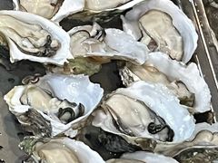 -蚝哥花姐湛江烤生蚝(美丽湾市场店)