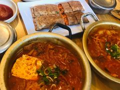 猪颈肉泡菜汤-金北顺大锅家(신사본점)