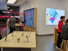 -华为授权体验店(华强北电子广场)