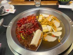 -沸炉重庆老火锅(军事博物馆店)