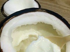 -志龙皇冠吃货椰子铺