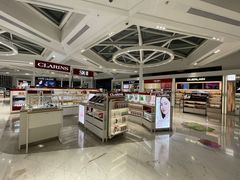 -日上免税店(三径路t3店)